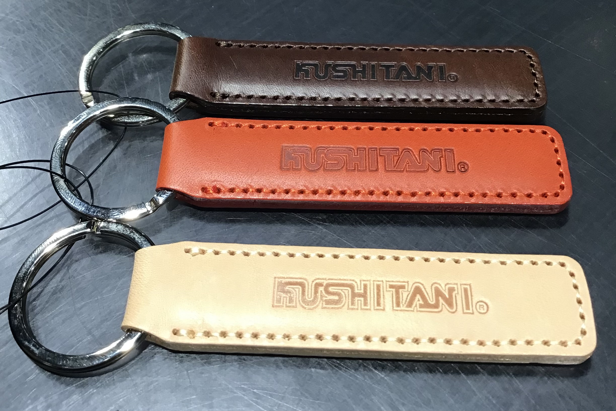 KUSHITANI横浜店限定キーホルダーと定番キーホルダーのご案内