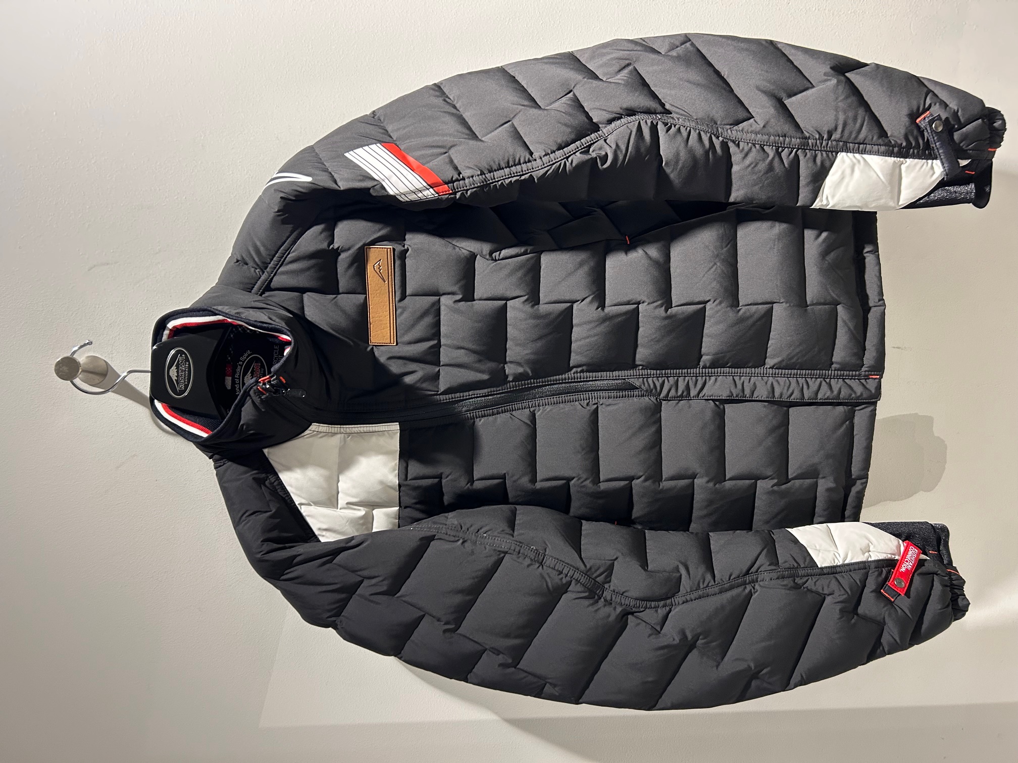 K-2879 ホワイトグースダウンジャケットのご紹介！！：KUSHITANI 横浜