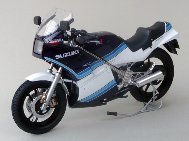 アオシマ1/12スズキRG250Γガンマ1984（2型） 完成 | ブログ川原模型資料館