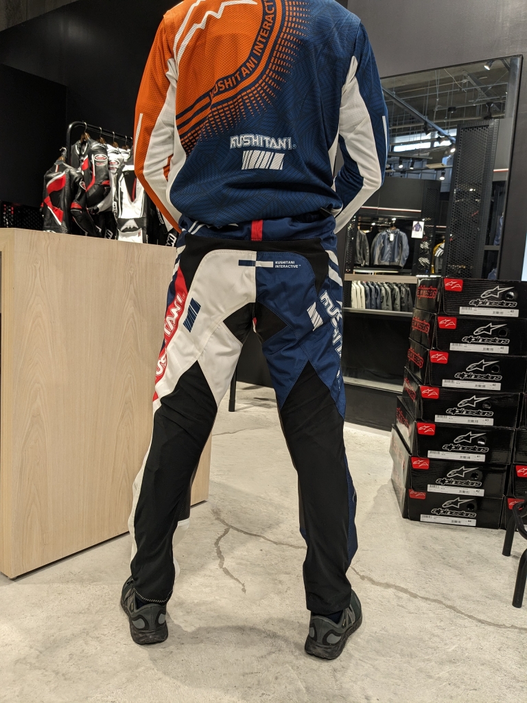 新商品入荷】オフロードパンツ2が入荷しました！：KUSHITANI 大阪店