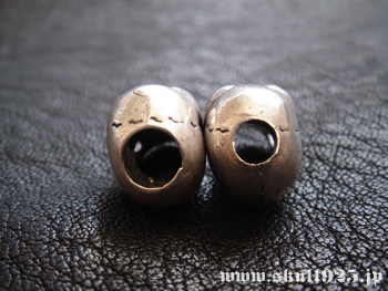 ガボールスカルビーズの穴 | ガボールからの伝言