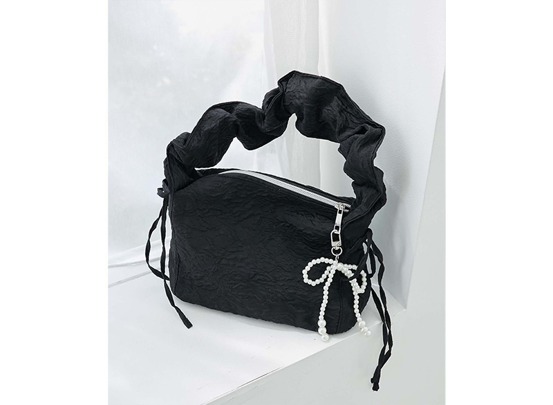 ノベルティフェア】お出かけにピッタリなショルダーバッグとチャーム