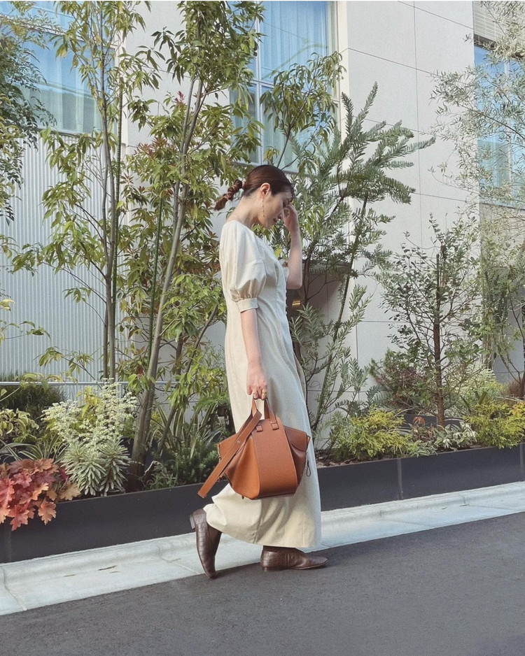 LOEWE(ロエベ)】3Wayハンモックバッグの使い心地・サイズ感をレポート