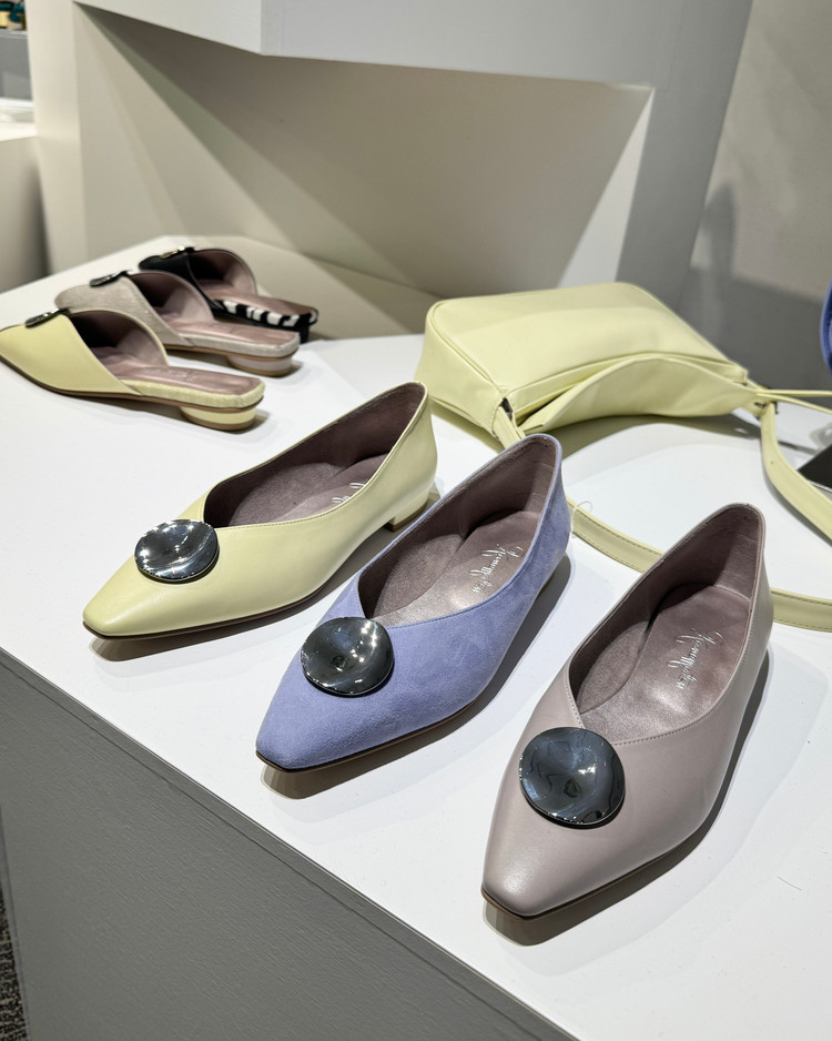 きれいめシューズ探すなら】銀座かねまつ2025SS展示会｜＠BAILA（バイラ）