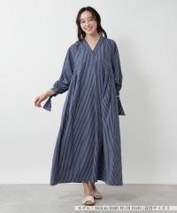 ストライプVネックワンピース【torrazzo donna】|ネミカ | レリアン