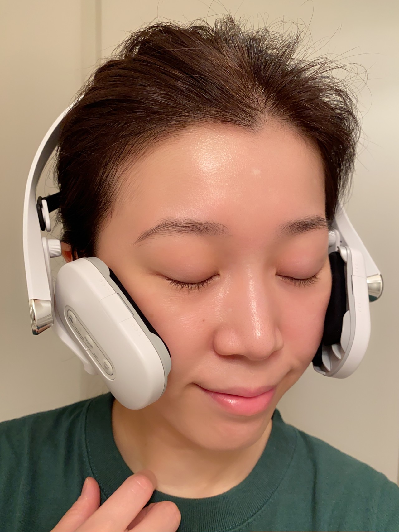 令和はEMSで顔もトレーニングする時代‼︎【SIXPAD Facial Fit