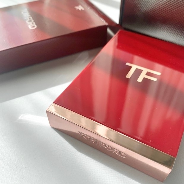 ロストチェリー限定デザイン】11月24日発売 TOM FORD BEAUTY大人の赤