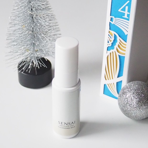 クリスマスコフレ2025】即完売注意！豪華すぎる「SENSAI（センサイ