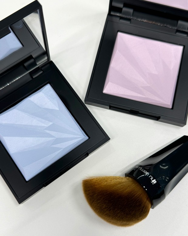 シュウ ウエムラ】つけていることを感じさせない新感覚パウダー登場