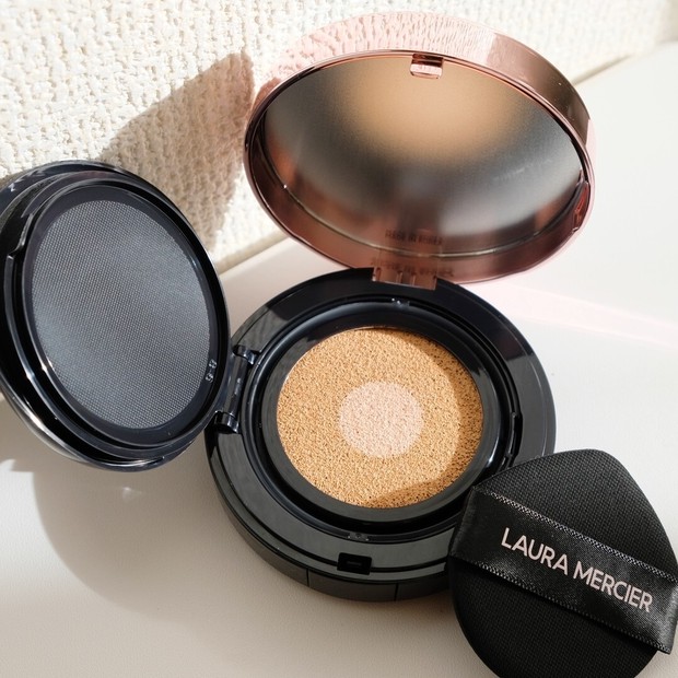 早くもバズり中！ ローラ メルシエの大人気クッションファンデから