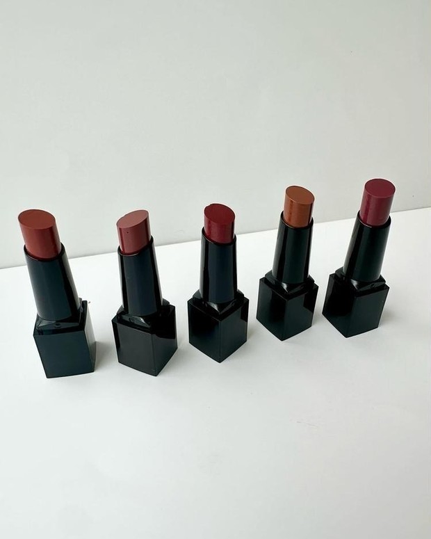 ケイト「リップモンスター」のスペシャルセットをエディターが