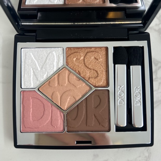 限定品ディオールショーサンククルール 664ワイルドベージュ イエベが