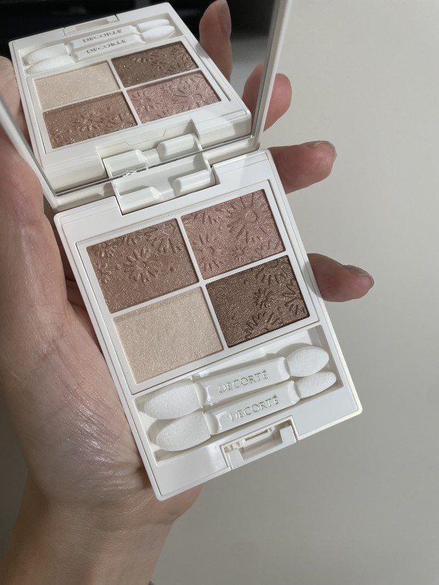 クリスマスコフレ2024】コスメデコルテ「ホワイトブリス コレクション