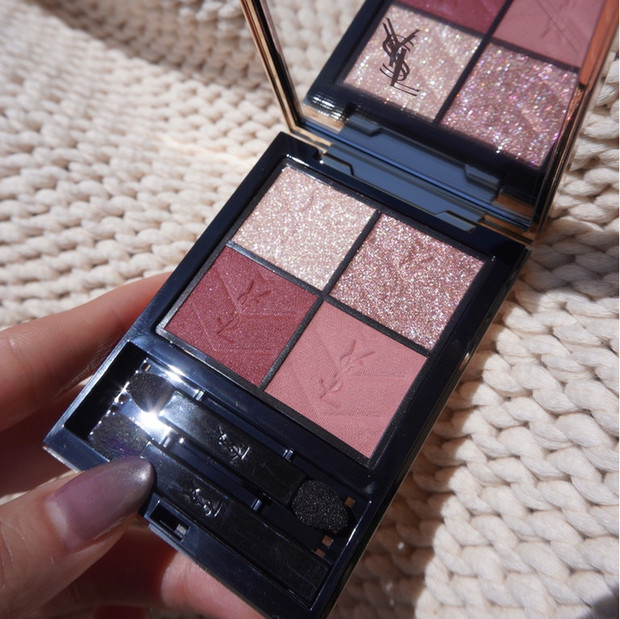 YSLのイエベ人気色！【クチュール ミニ クラッチ 500メディナグロウ