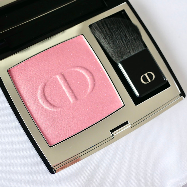 ディオールのチーク「ディオールスキン ルージュ ブラッシュ」が