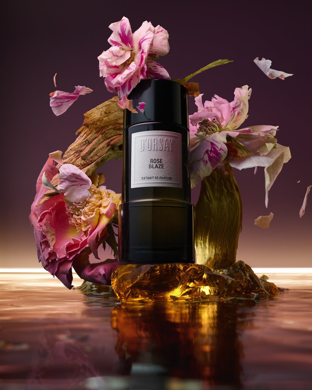 ドルセー】愛の多面性を香りで紡ぐ新作は、甘美なストロベリーと燃える