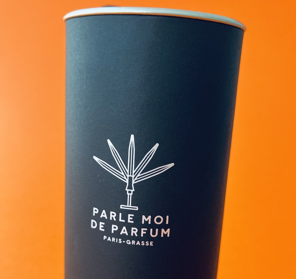 香りの巨匠が手掛けた【パルル モア ドゥ パルファム】「オレンジの