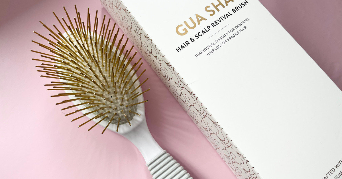 スノーフォックス】のカッサ ブラシは、24K、150本のピン。凝り固まっ