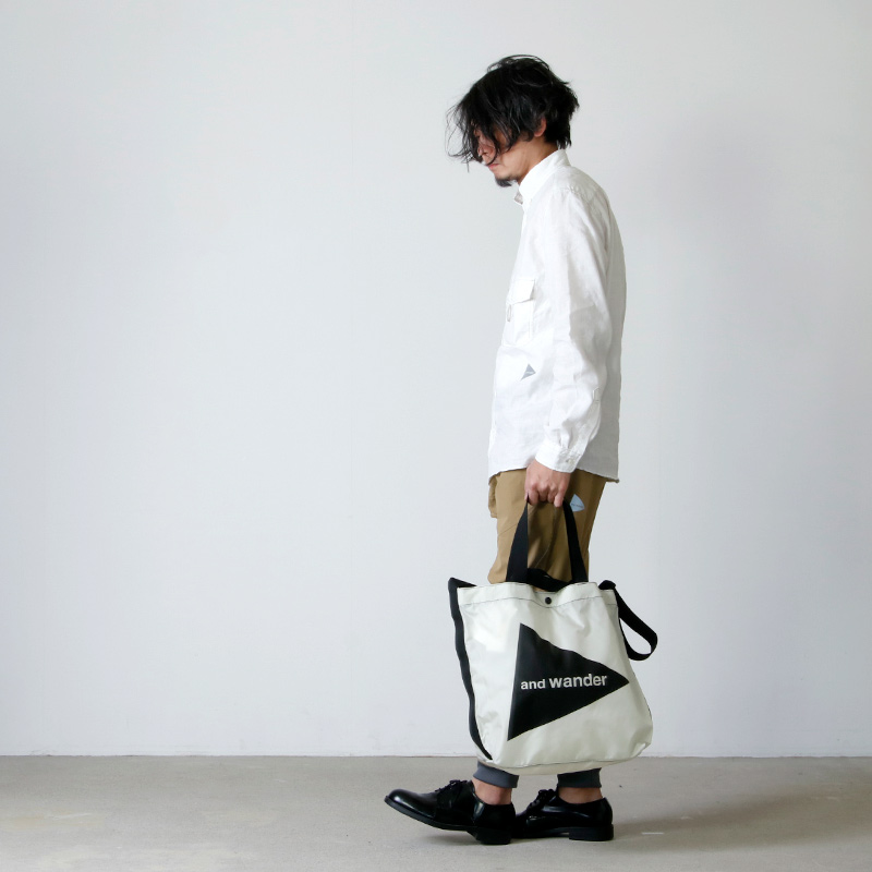and wander (アンドワンダー) CORDURA big logo tote bag / コーデュラ