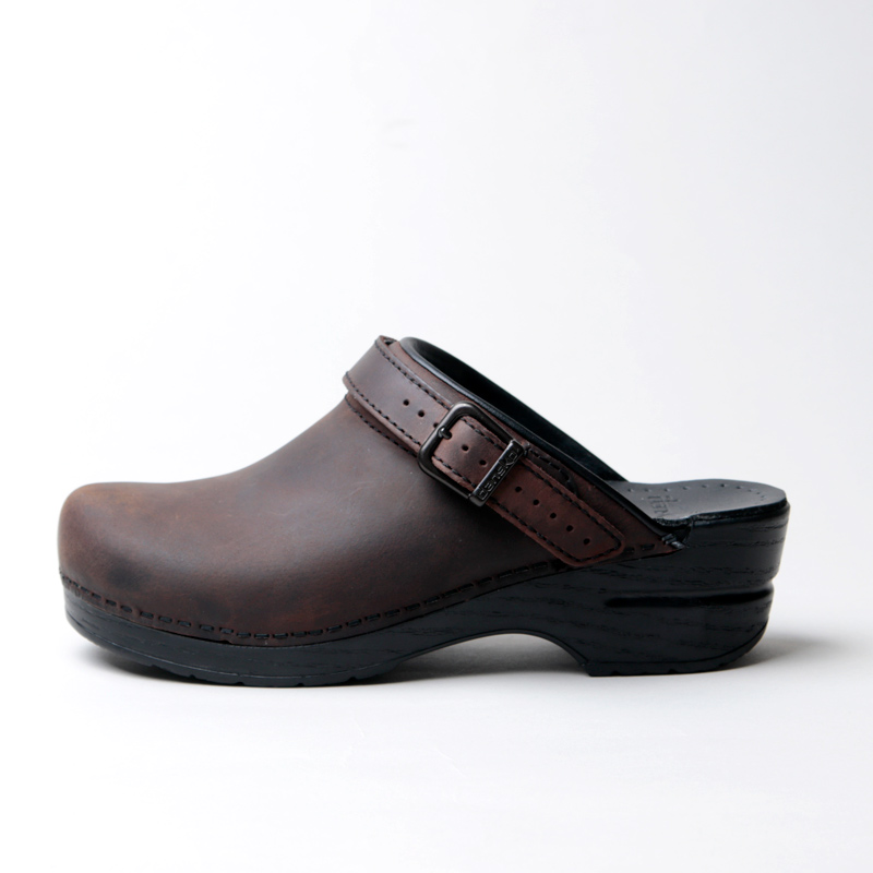 dansko (ダンスコ) INGRID OILD クロッグ Antique Brown / イングリッド