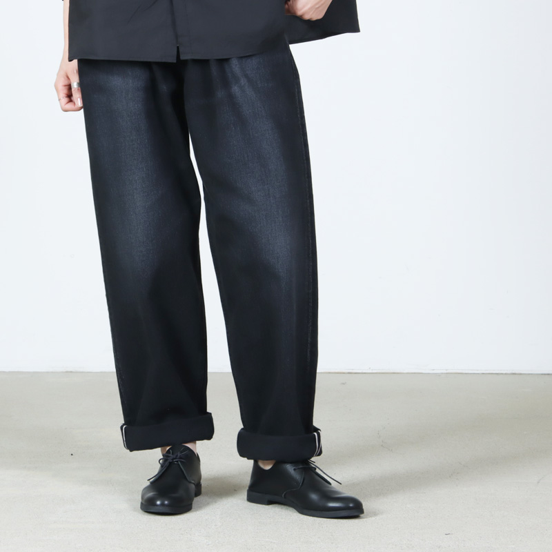 Graphpaper (グラフペーパー) Selvage Denim Two Tuck Tapered Pants