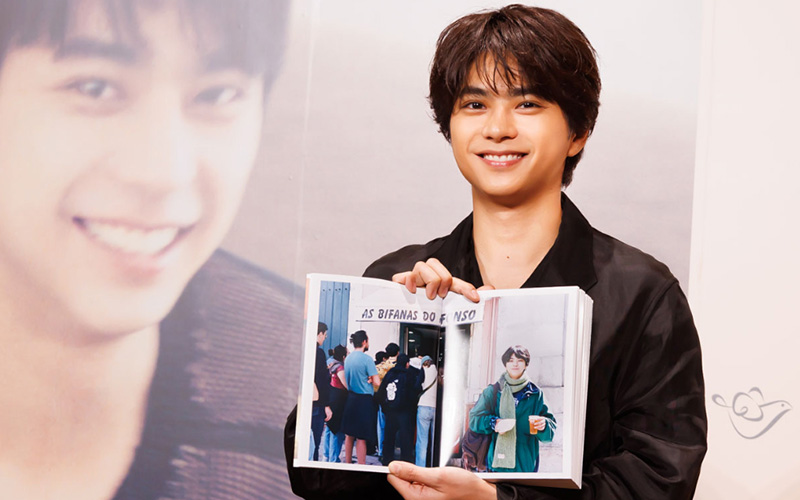 取材会レポ】「僕、鳥なんですか？(笑)」素の佐藤勝利がたっぷり詰まっ