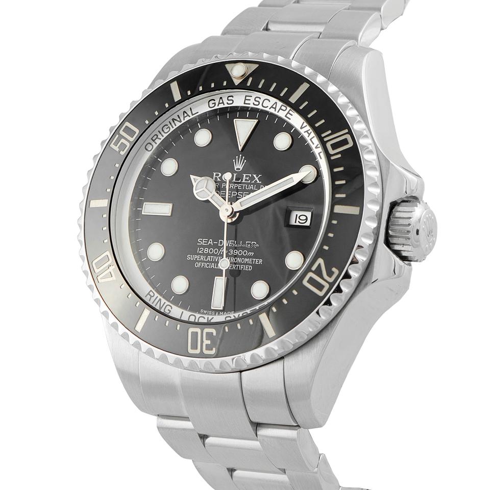Rolex Sea-Dweller Deepsea Steel Watch 116660 por 52.570 R$ para