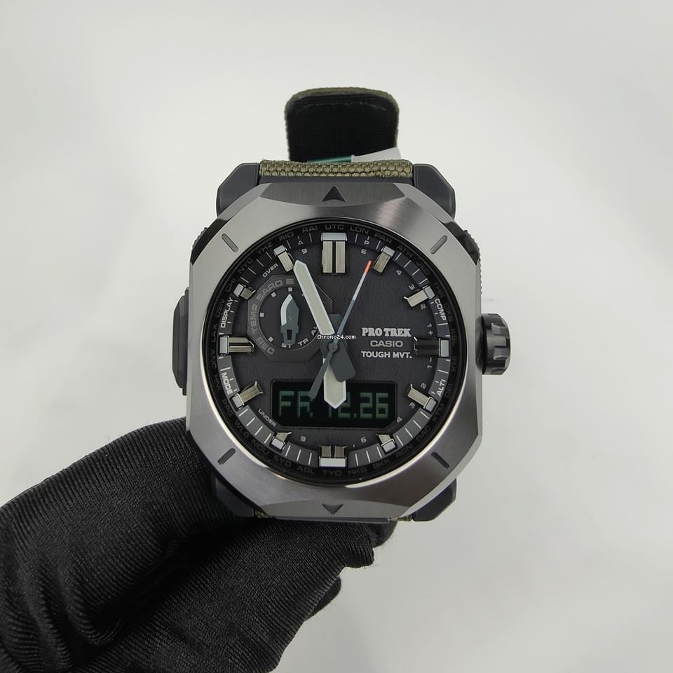 Casio Protrek solar radio 100M waterproof men's watch PRW-6900