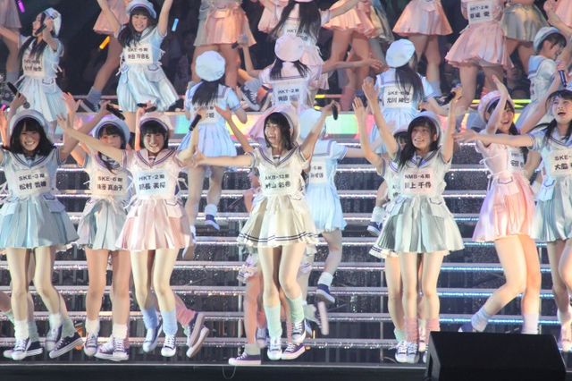 AKB48グループ研究生コンサート「推しメン早い者勝ち」フォト