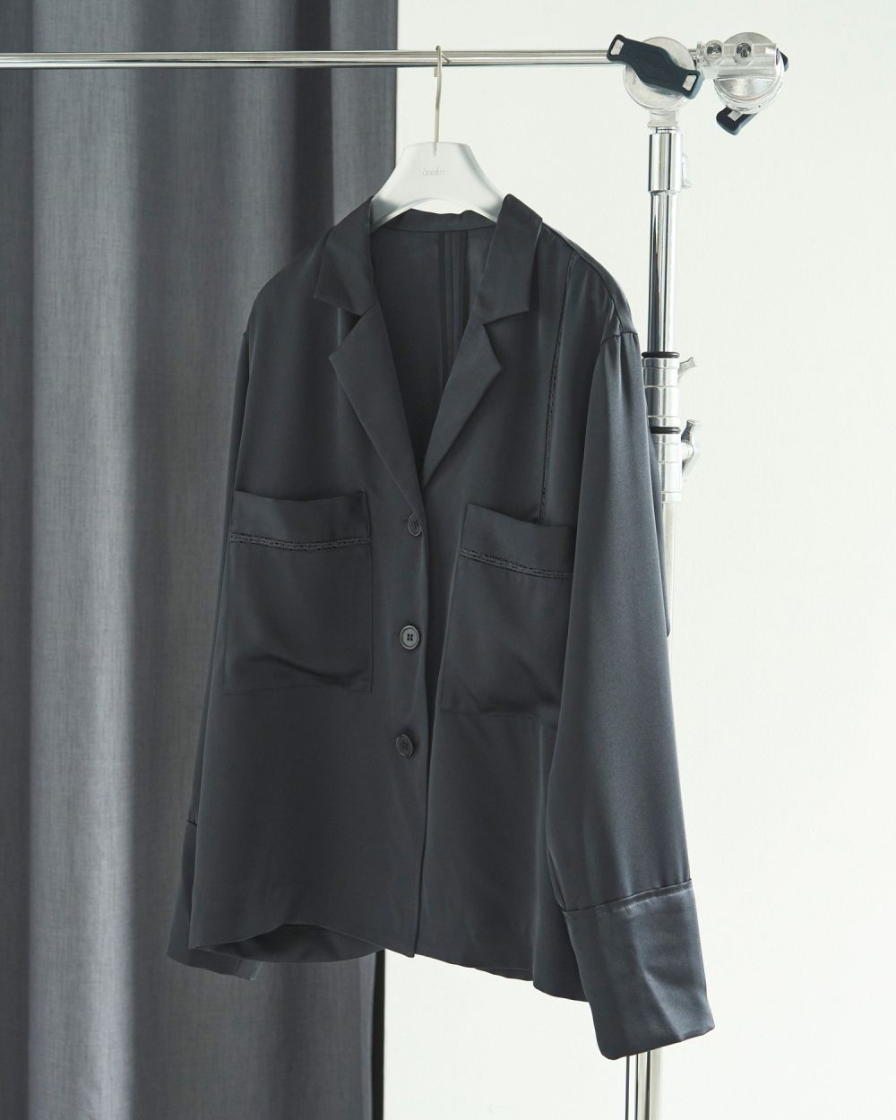 ànuke online store（アンヌーク） / Satin Tailored ShirtsSatin