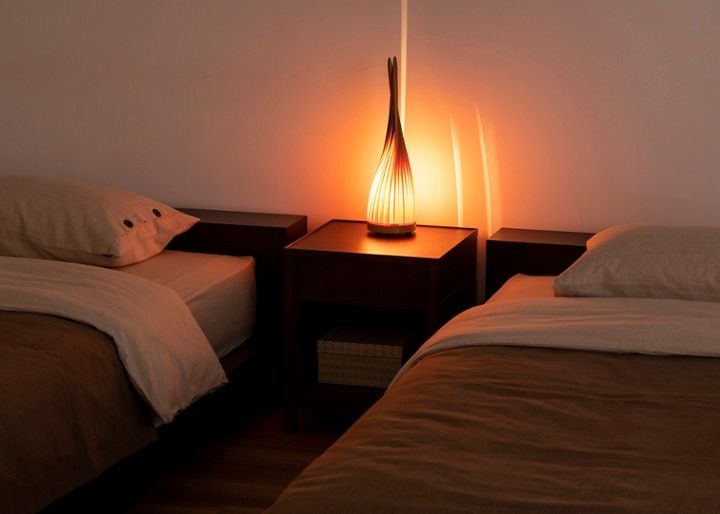 サイドテーブルv01～ソファサイド、ベッドサイドのテーブルとして