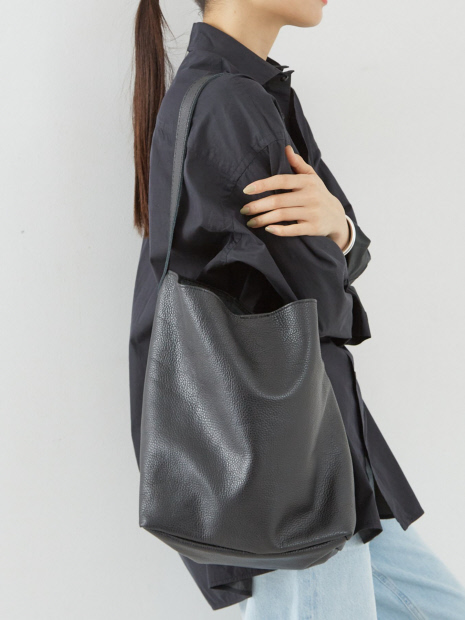 AULENTTI/オウレンティ】ワンショルダートートバッグ｜OUTLET
