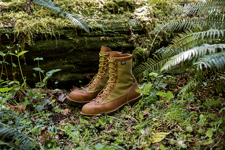 ダナーライト」を忠実に再現。Danner Light Revival 8