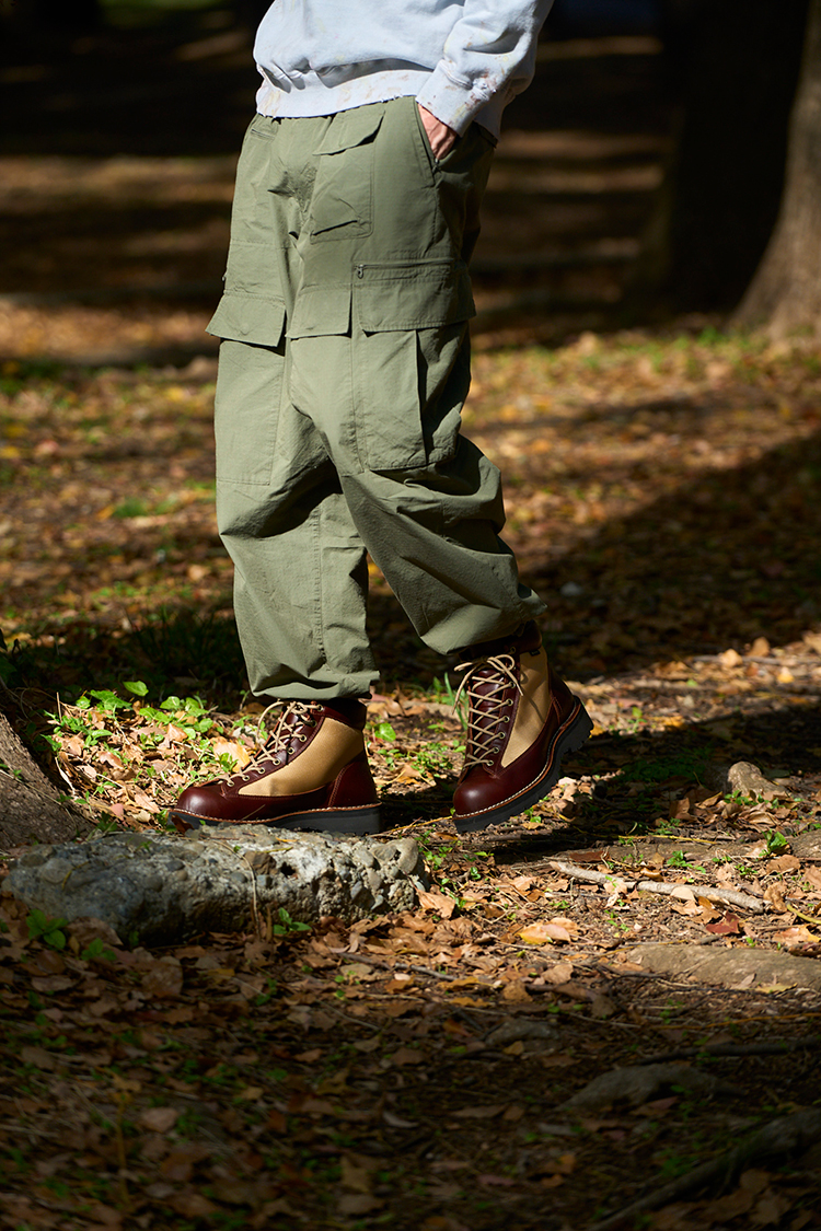 シーンを問わず活躍する“新定番ブーツ”「DANNER FIELD R」 | ダナー
