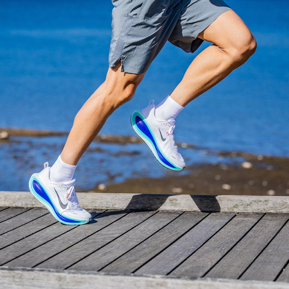 ナイキ VOMERO PLUS ズーム ボメロ プラス HV8150-104 メンズ 陸上