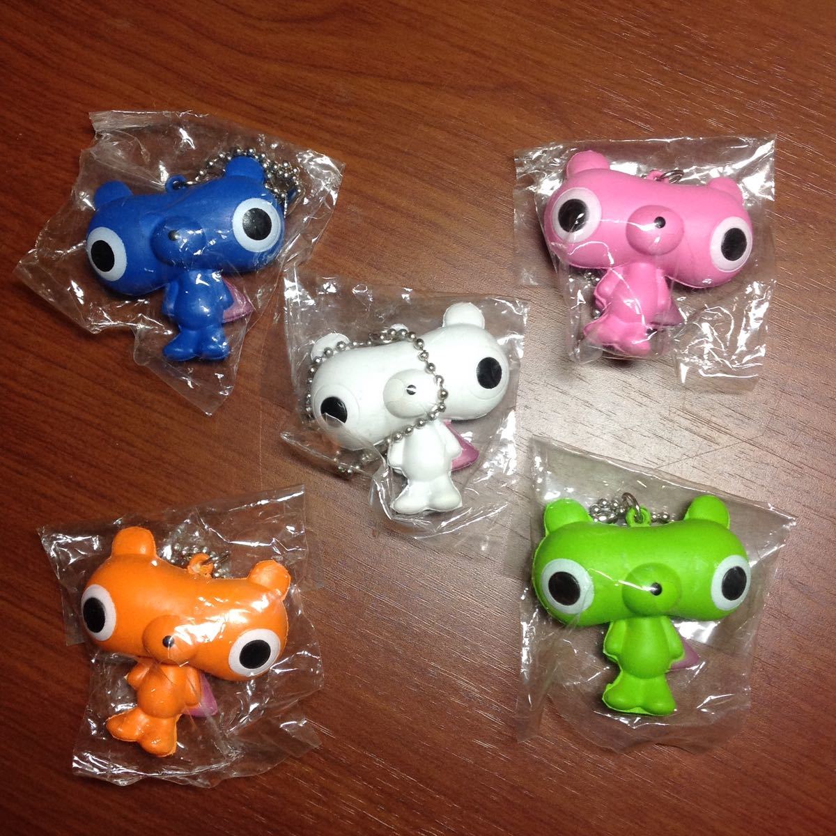 四畳半神話大系】もちぐま ストラップ 5体セット 未開封 Amazon.co.jp