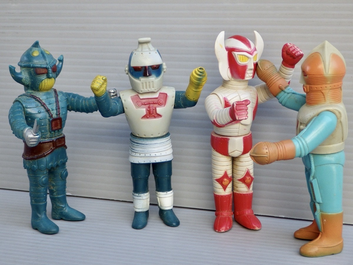 昭和レトロソフビ、電人ザボーガーフィギュアとバイクセット当時物