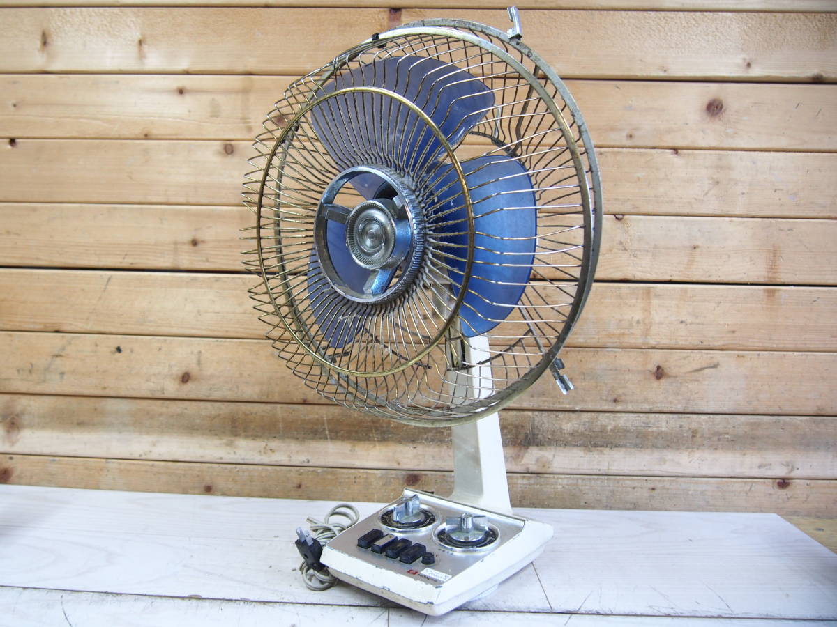 HITACHI 扇風機 昭和レトロ 昭和家電 3枚羽 可動品 HITACHI 扇風機