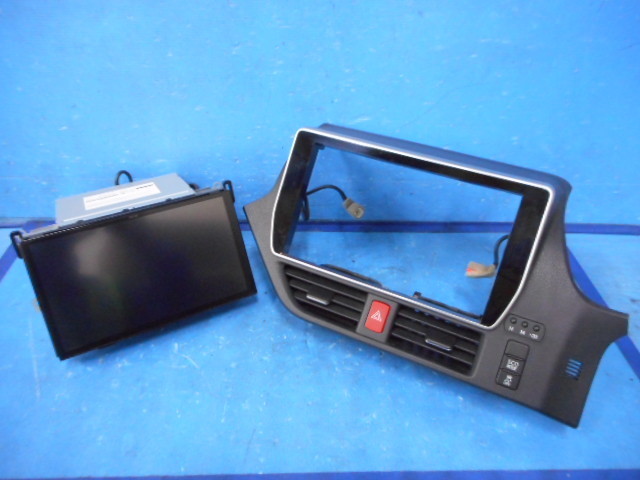 80系ヴォクシーNSZN-Z68T ディスプレイパネルセット 80系ヴォクシー