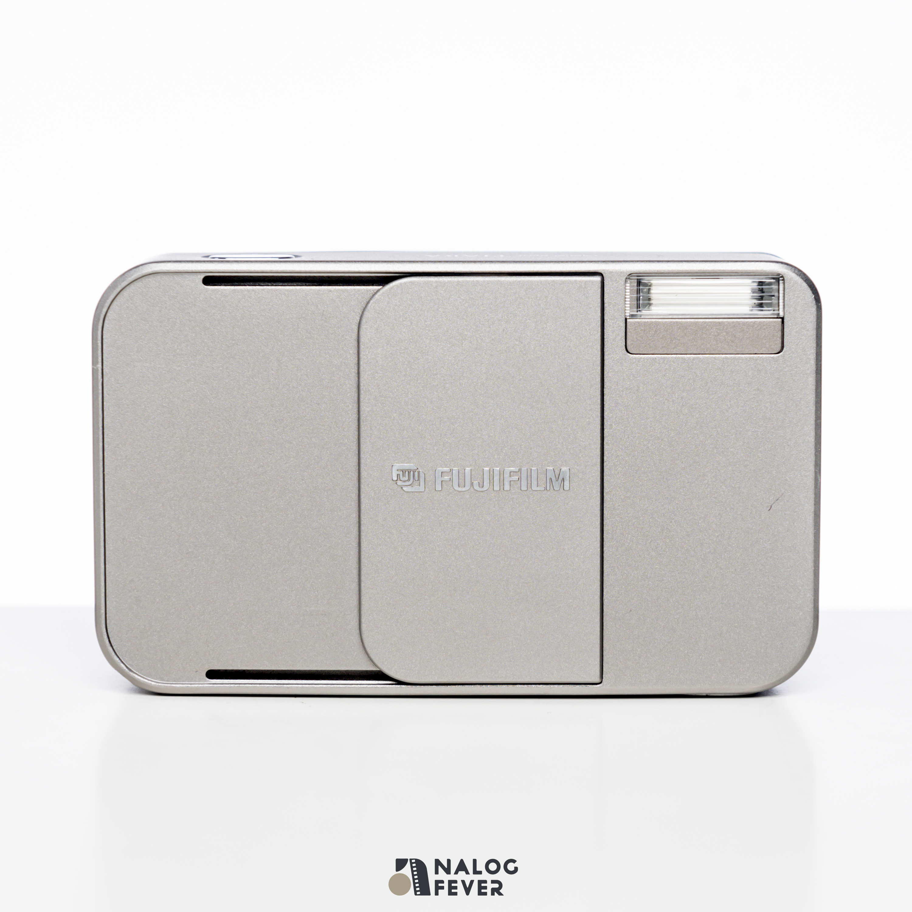 Fujifilm Cardia mini Tiara (原裝手繩扣, 稀有皮機套, 送1粒CR2