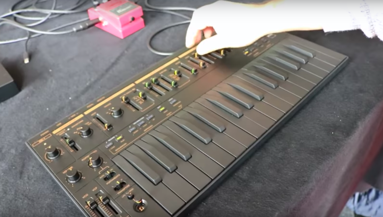 SUPERBOOTH 19】「SH-101」にインスパイアされた史上初の薄型充電式