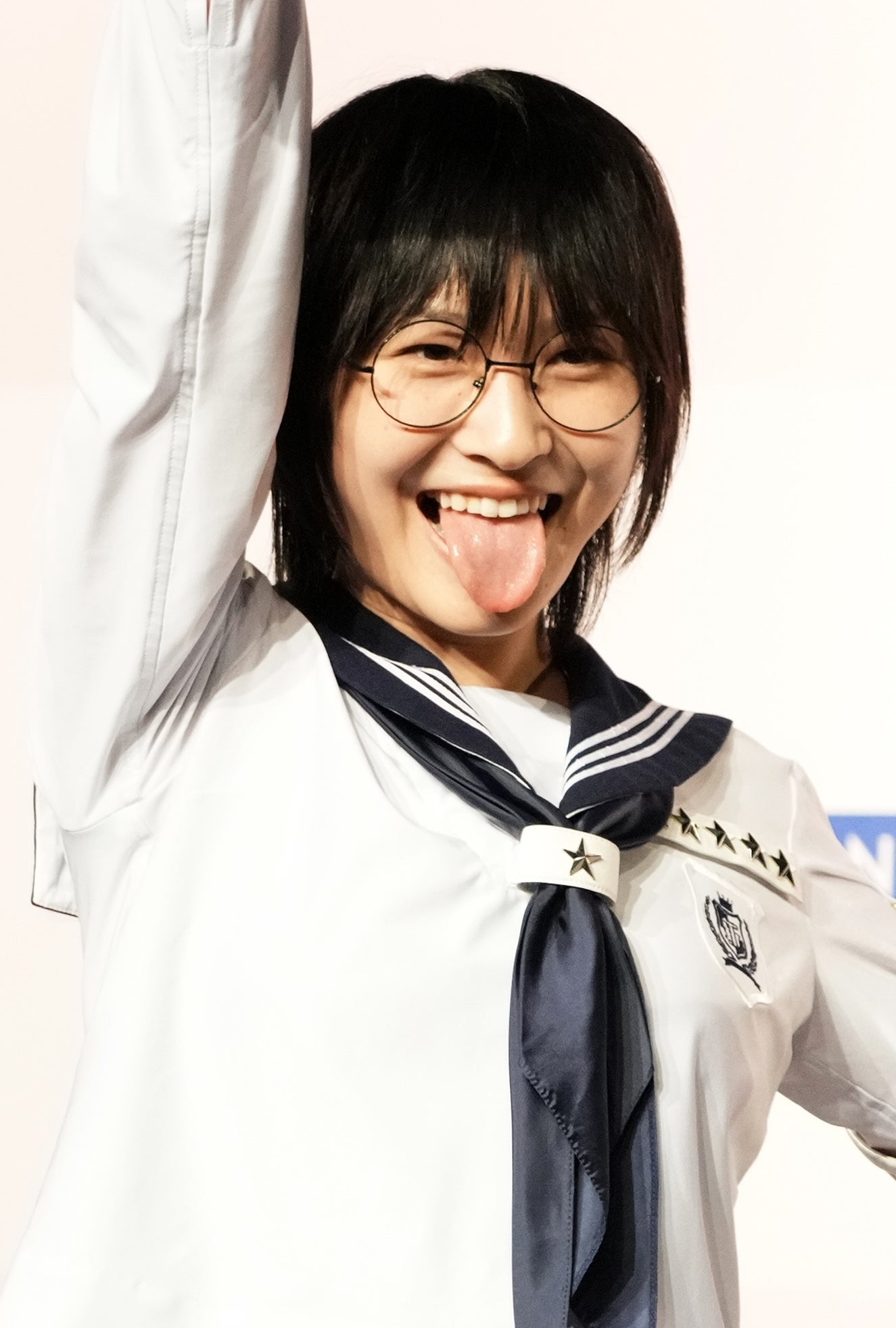 びっくり！！」新しい学校のリーダーズ・SUZUKA、小さくなった姿にSNS