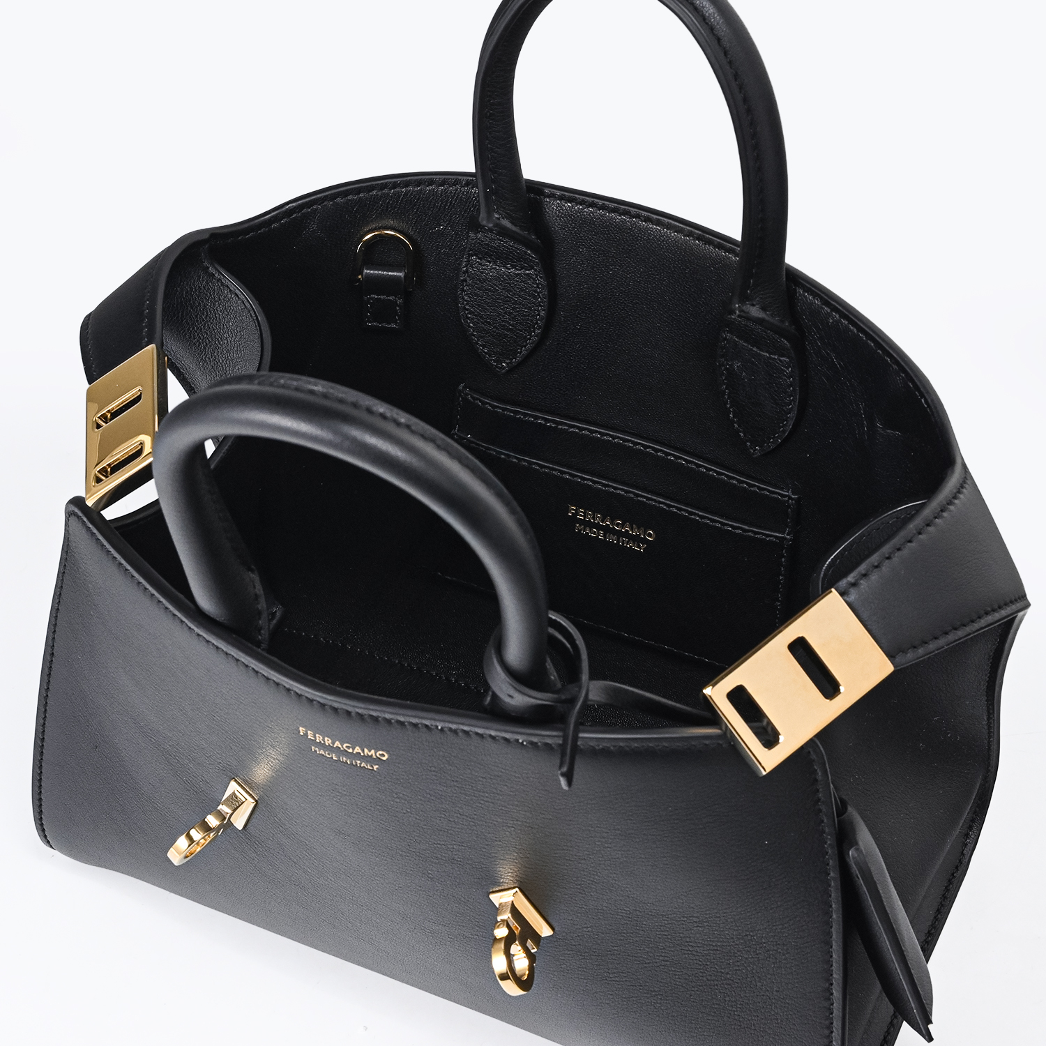 フェラガモ Salvatore Ferragamo サルヴァトーレフェラガモ