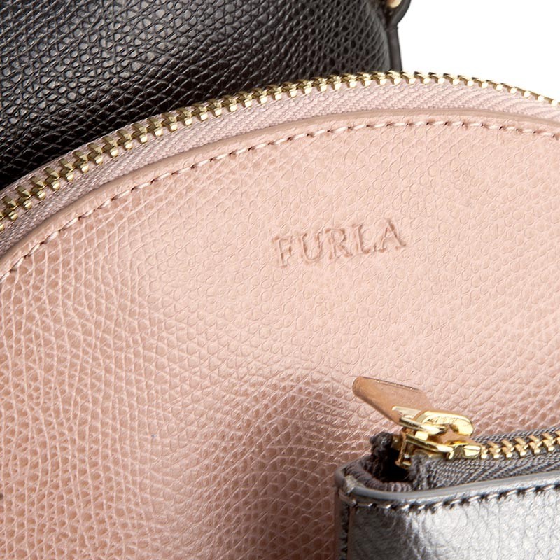 フルラ FURLA ショルダーバッグ 斜めがけバッグ ポーチ付き セット