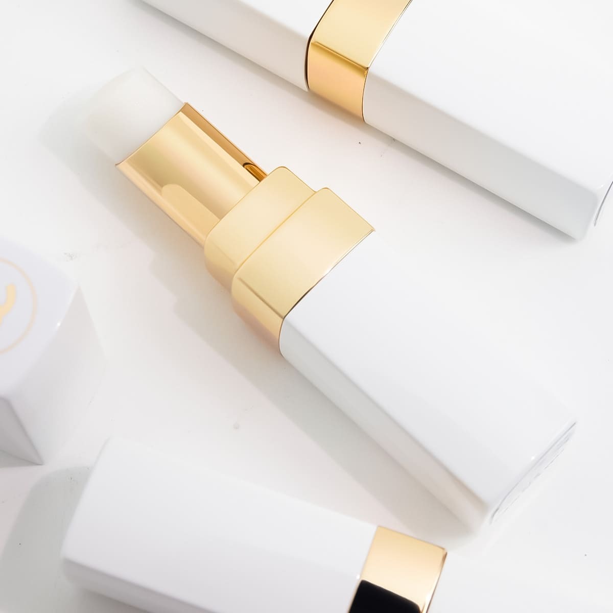 シャネル ルージュ ココ ボーム リップ 口紅 CHANEL リップクリーム