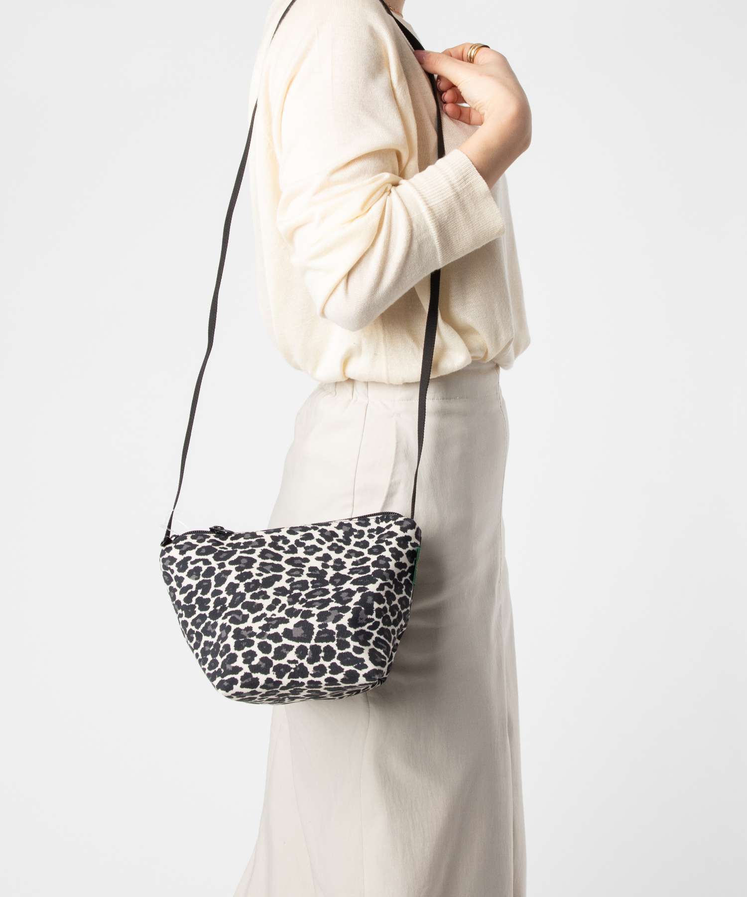 エルベシャプリエ Herve Chapelier Shoulder bag square bottom