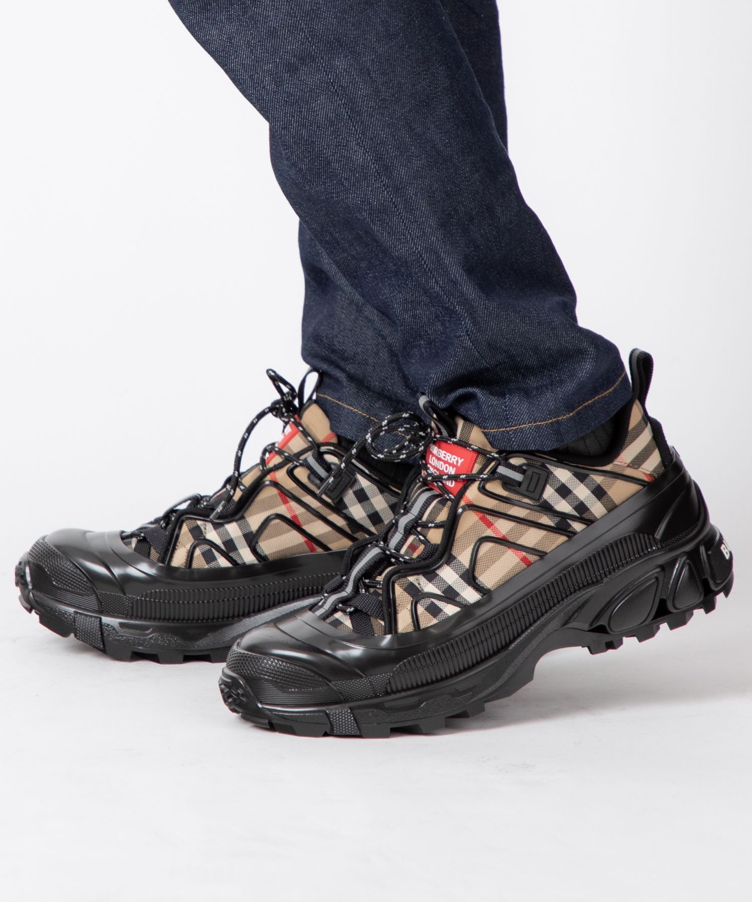 バーバリー BURBERRY 8056921 スニーカー メンズ シューズ アーサー