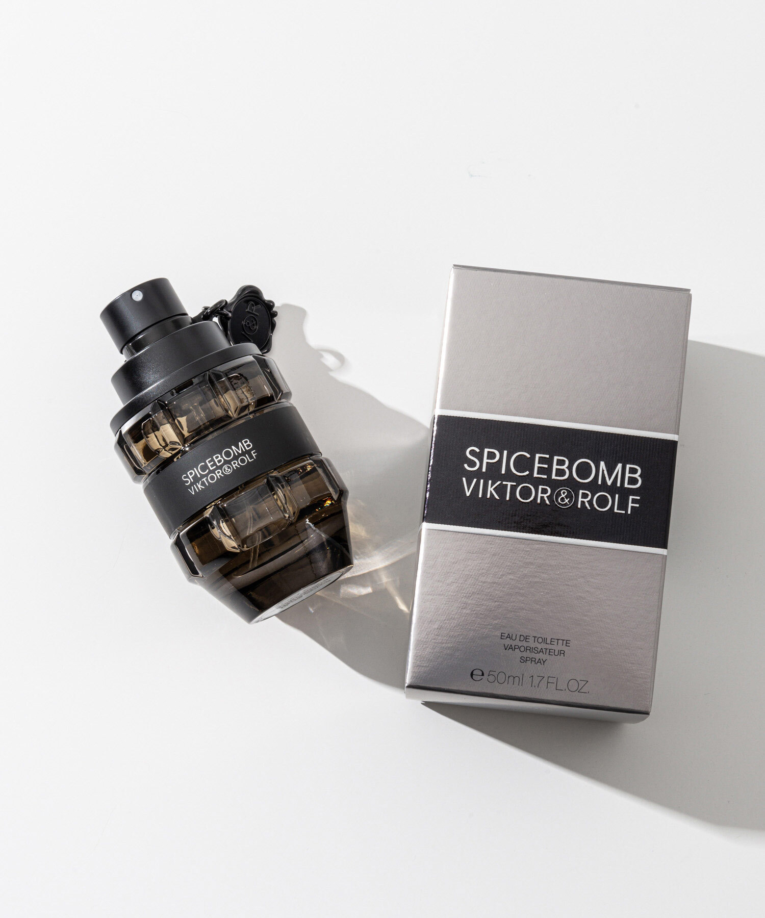 ヴィクターアンドロルフ VIKTOR & ROLF SPICEBOMB POUR HOMME スパイス