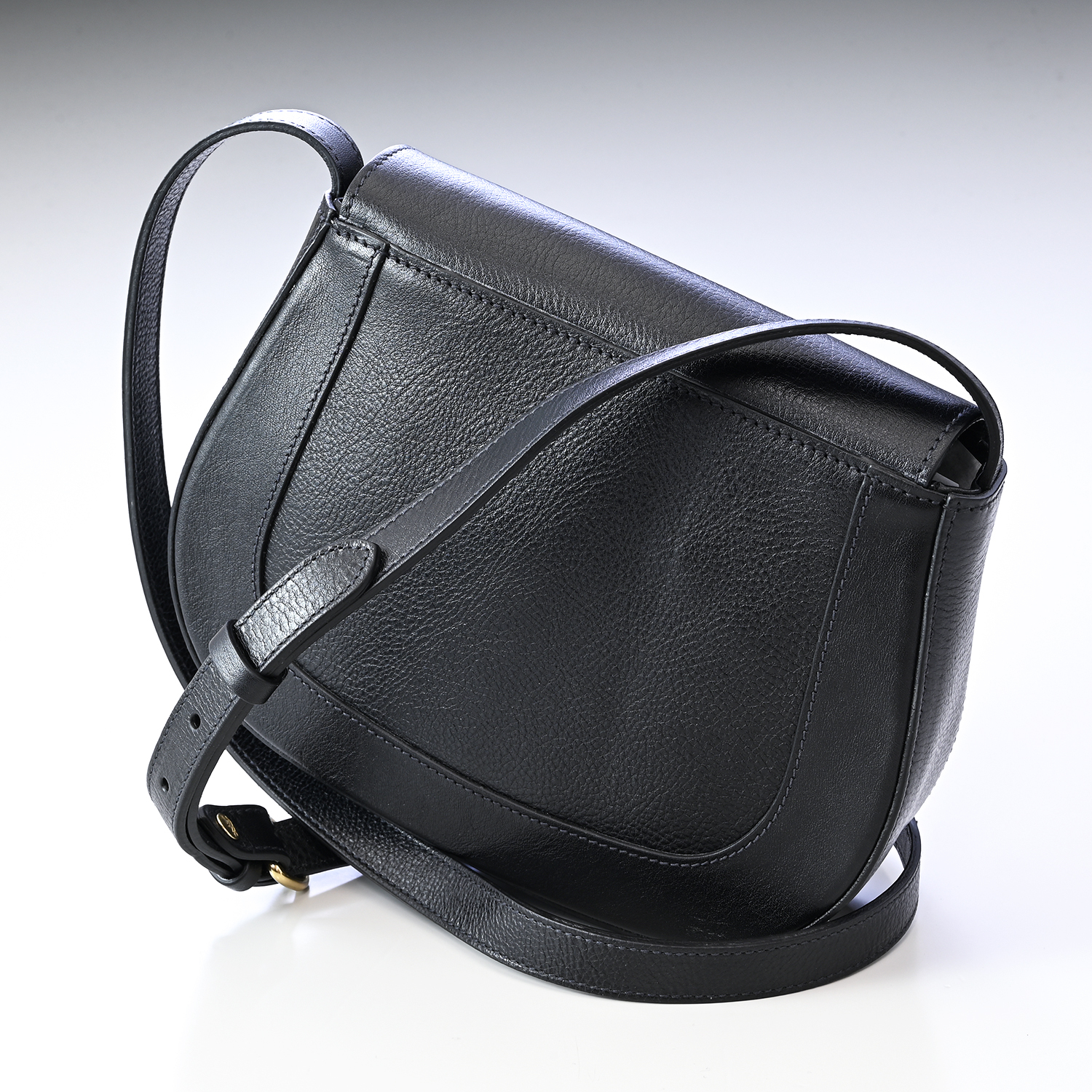 イルビゾンテ IL BISONTE ショルダーバッグ サドルバッグ レディース