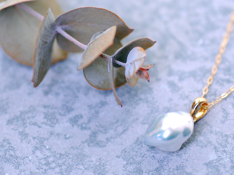 バロックパール ペンダントトップ ネックレス トップ 白蝶 南洋真珠